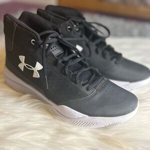 NWOB Under Armour Jet Mid Trainers Basketball Shoes